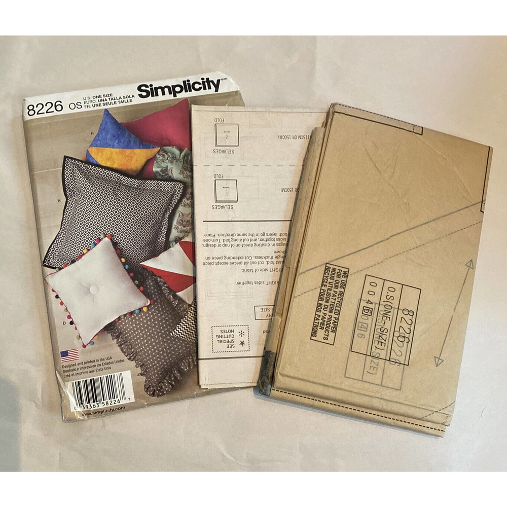 Simplicity 8226 Uncut Easy Pillows. Home Decorating Pattern. 8 Choices.